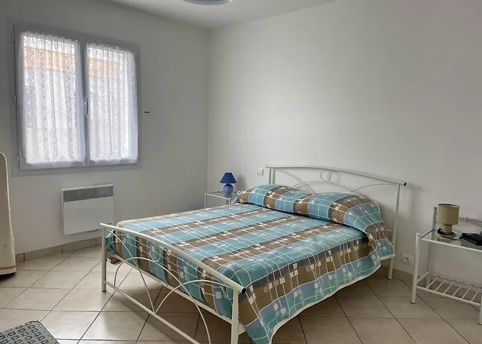 Maison Calme Proche Et Commerces à - Fr-1-194-313 LʼAiguillon-sur-Mer